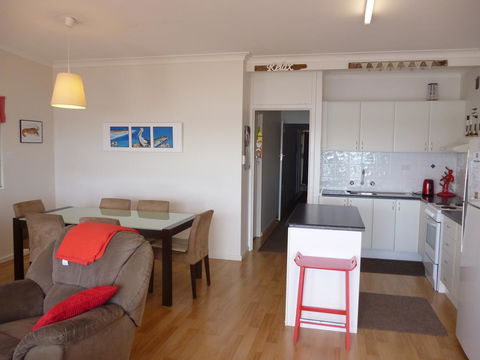 Seascape - Accommodation Gladstone 4