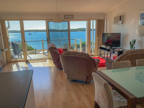 Seascape - Accommodation Gladstone 17