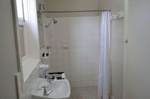 105 On The Park - Accommodation Gladstone 10