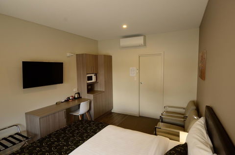 105 On The Park - Accommodation Gladstone 14