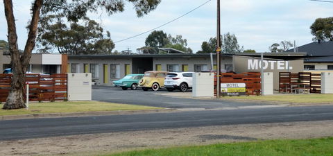 105 On The Park - Accommodation Gladstone 0