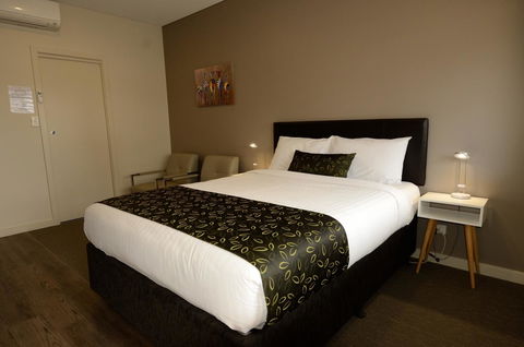 105 On The Park - Accommodation Gladstone 3