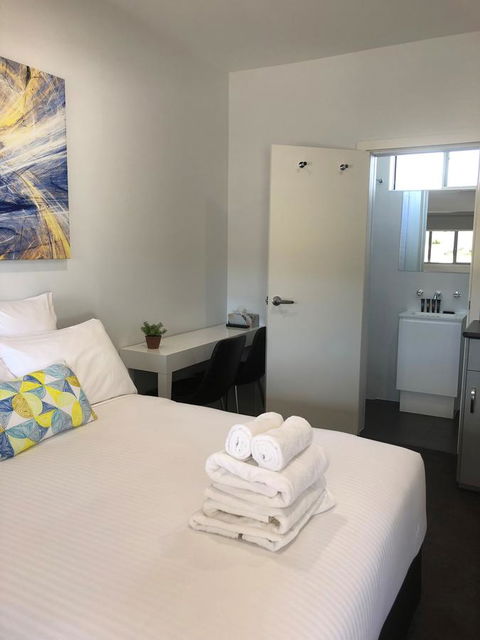 The Avenue Inn - Accommodation Gladstone 25