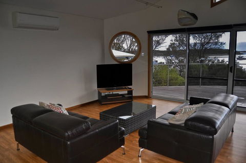 Rest A Shore Coffin Bay - Accommodation Gladstone 4