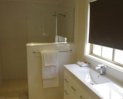 Clare Central - Accommodation Gladstone 27