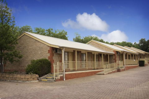 Clare Central - Accommodation Gladstone 7