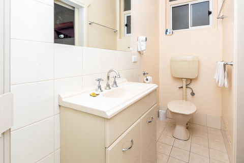 Blue Seas Motel - Accommodation Gladstone 13