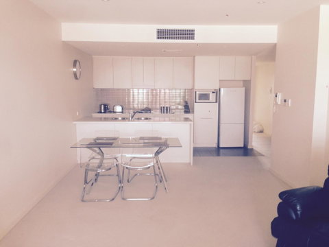 Breakwater Apartment - Accommodation Gladstone 10