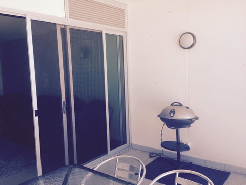 Breakwater Apartment - Accommodation Gladstone 11