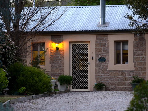 Riesling Trail & Clare Valley Cottages - Accommodation Gladstone 4