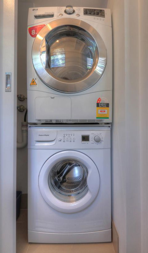 Snowgoose Apartments - Accommodation Gladstone 1