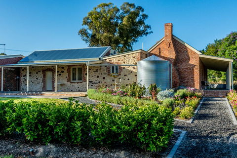 OXENBERRY FARM - Accommodation Gladstone 6