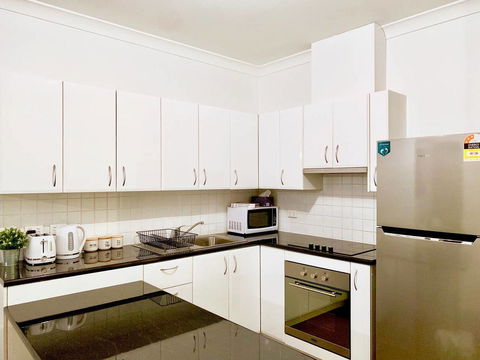 Project BNB On Waymouth - Accommodation Gladstone 12