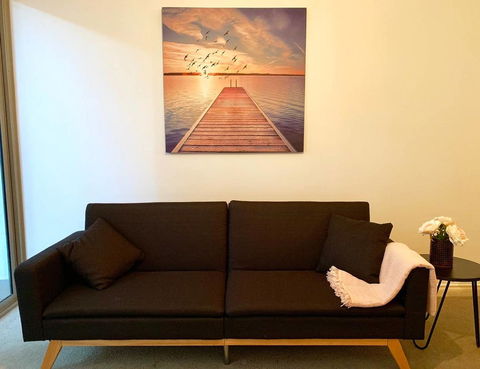 Project BNB On Waymouth - Accommodation Gladstone 13