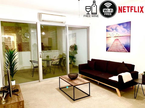 Project BNB On Waymouth - Accommodation Gladstone 0