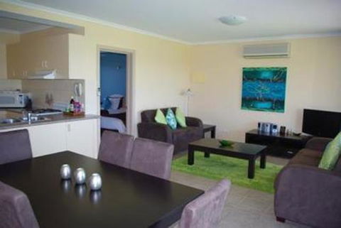 Lakeview Motel And Apartments - Accommodation Gladstone 30