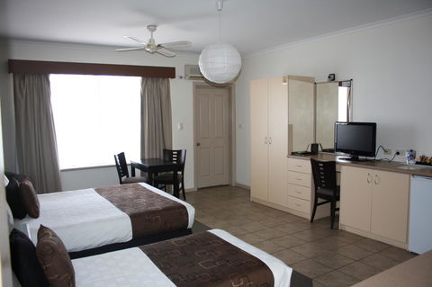Lakeview Motel And Apartments - Accommodation Gladstone 7