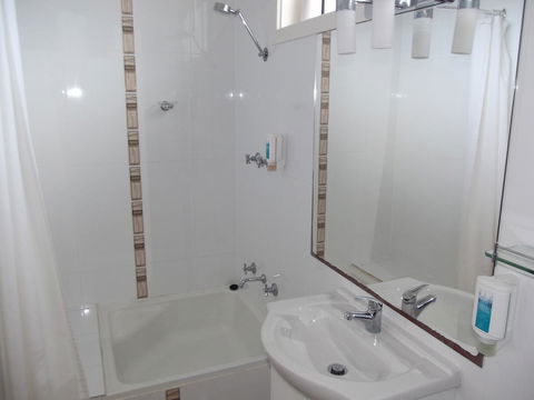 Guichen Bay Motel - Accommodation Gladstone 43