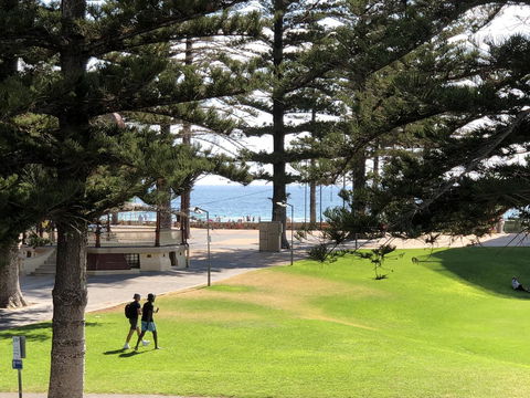 Parkview Apartment - Grandview House & Apartments - Accommodation Gladstone 1