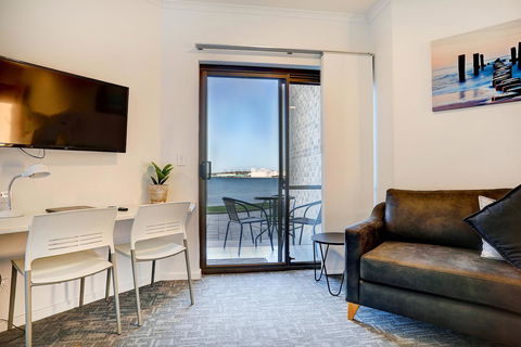 Limani Motel - Accommodation Gladstone 37