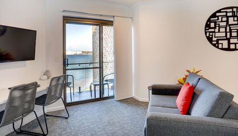 Limani Motel - Accommodation Gladstone 15