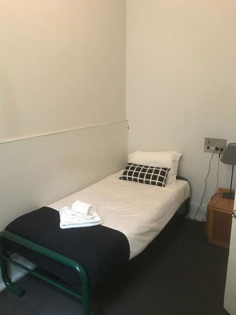 Grosvenor Hotel - Accommodation Gladstone 10
