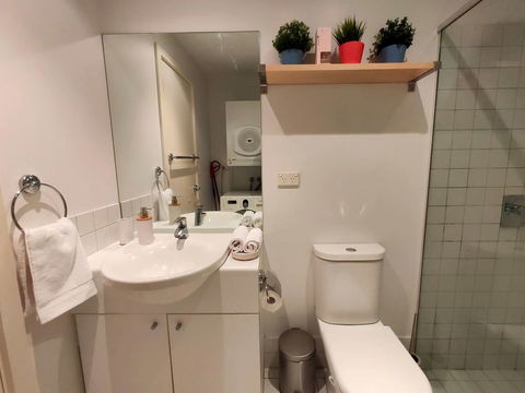 Project BNB On York - Accommodation Gladstone 16