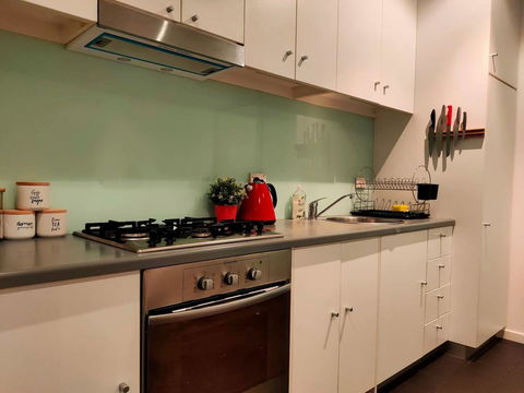Project BNB On York - Accommodation Gladstone 11