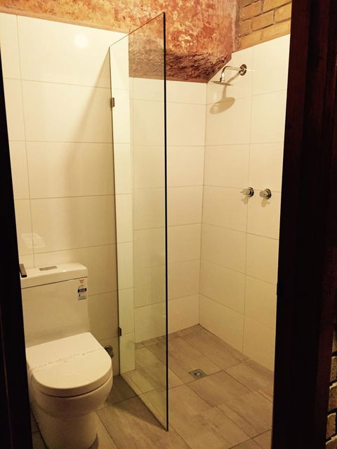 The Lookout Cave Underground Motel - Accommodation Gladstone 44