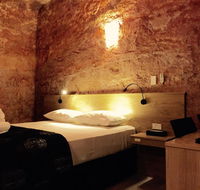 The Lookout Cave Underground Motel - Accommodation Gladstone