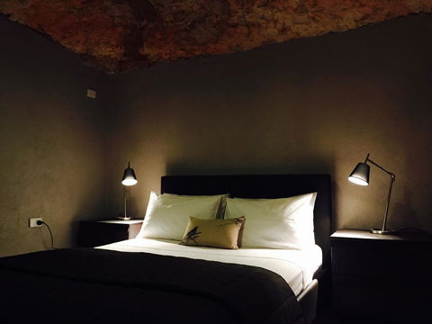 The Lookout Cave Underground Motel - Accommodation Gladstone 40