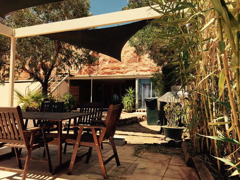 The Lookout Cave Underground Motel - Accommodation Gladstone 16