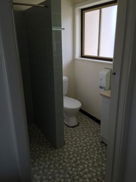 Blue Lake Motel - Accommodation Gladstone 2