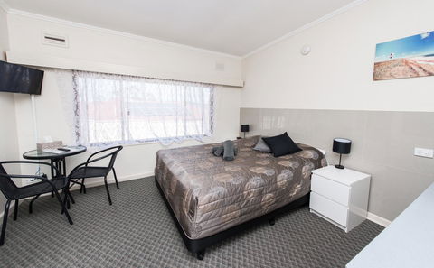 Blue Lake Motel - Accommodation Gladstone 7