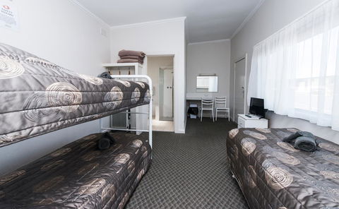 Blue Lake Motel - Accommodation Gladstone 9