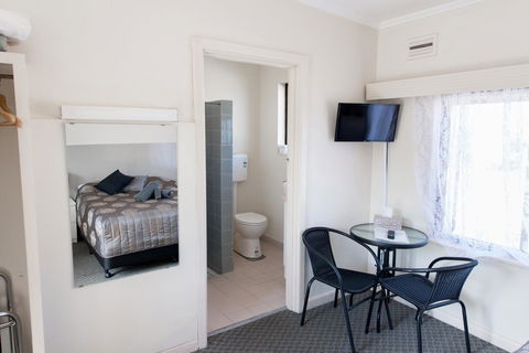 Blue Lake Motel - Accommodation Gladstone 6