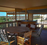 Baywatch - Accommodation Gladstone