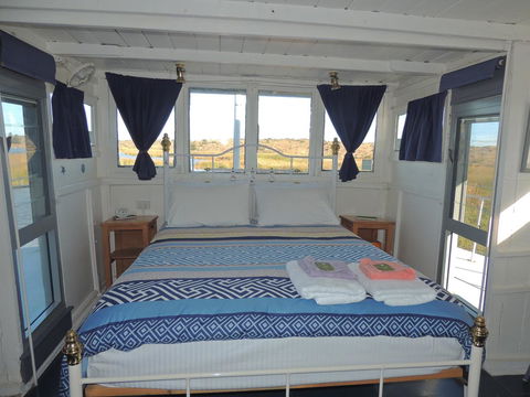PS Federal Retreat Paddle Steamer Goolwa - Accommodation Gladstone 25