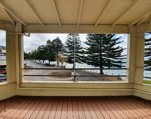 Pier Hotel Port Lincoln - Accommodation Gladstone 13