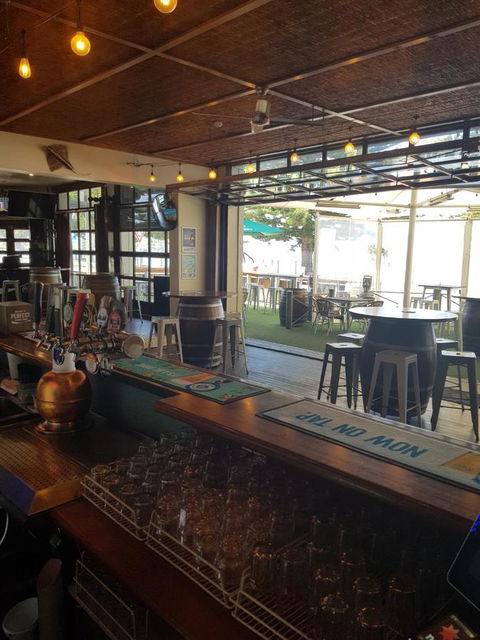 Pier Hotel Port Lincoln - Accommodation Gladstone 3