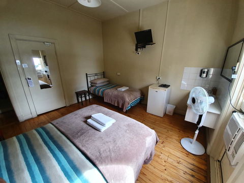 Pier Hotel Port Lincoln - Accommodation Gladstone 15