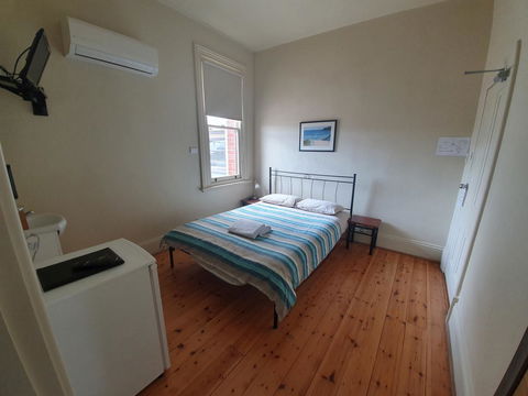 Pier Hotel Port Lincoln - Accommodation Gladstone 21