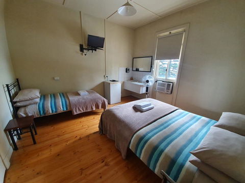 Pier Hotel Port Lincoln - Accommodation Gladstone 22