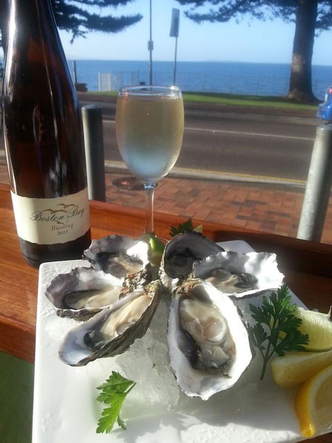 Pier Hotel Port Lincoln - Accommodation Gladstone 7