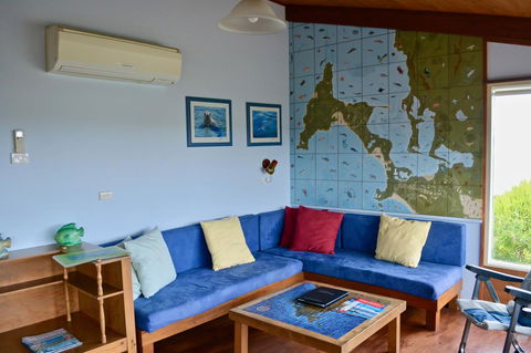 Dolphinview - Accommodation Gladstone 4