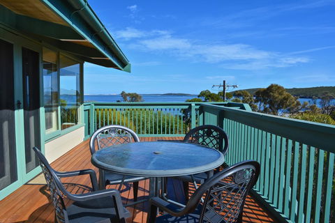 Dolphinview - Accommodation Gladstone 0