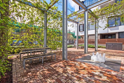 Swainson At Bowery - Accommodation Gladstone 23