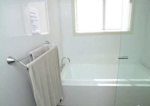 Rosie\'s - Accommodation Gladstone 7