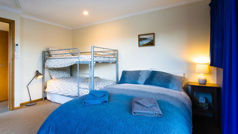 Southern Ocean Lookout - Accommodation Gladstone 5