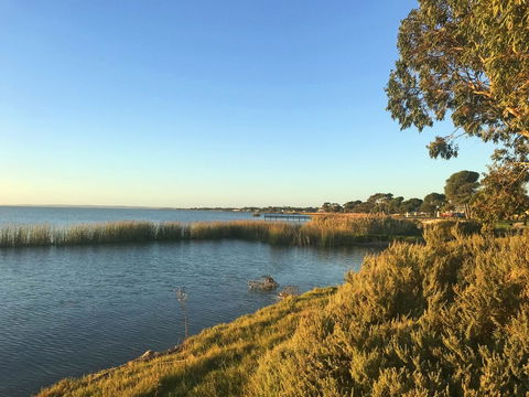 Lake Albert Motel - Accommodation Gladstone 8